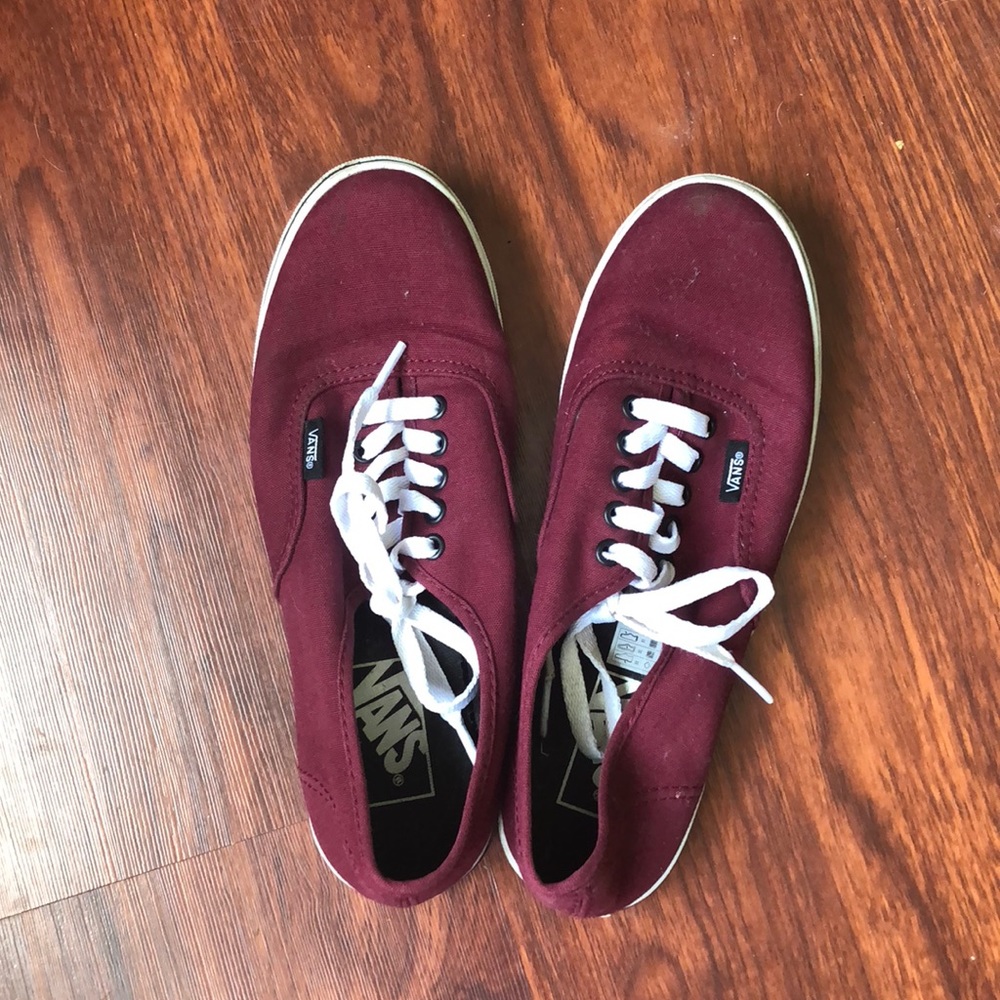 Maroon low top vans